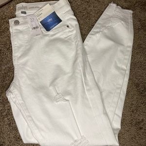 BRAND NEW -White Jeggings